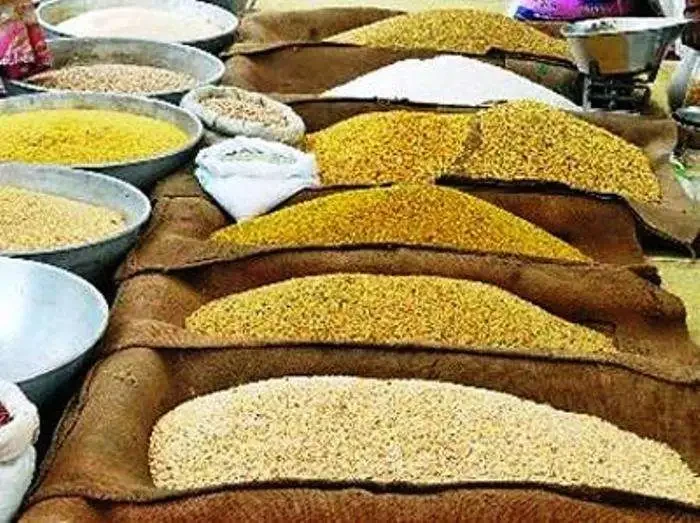 खाद्यान्नमा आत्मनिर्भर नहुँदा बाहिरबाट आयात गर्नुपर्ने अवस्था