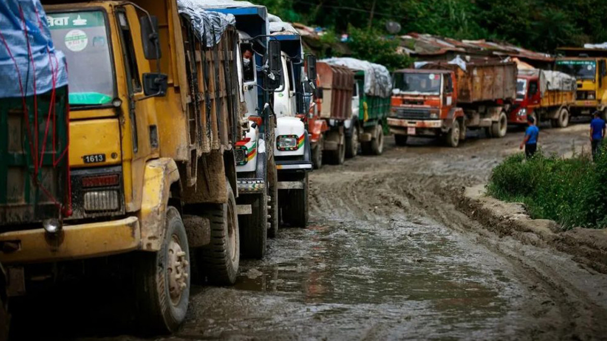 स्थानीयको अवरोध कायमै, फोहर व्यवस्थापनमा समस्या