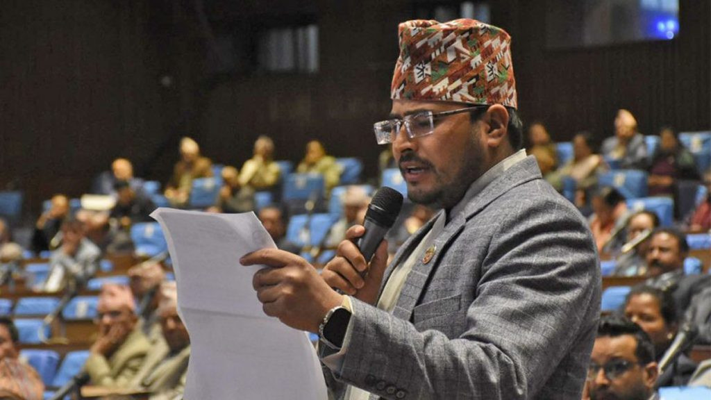 ज्ञानेन्द्र शाही भन्छन्- ‘योगी आदित्यनाथको फोटो ओलीको निर्देशनमा विष्णुले राख्न लगाए’