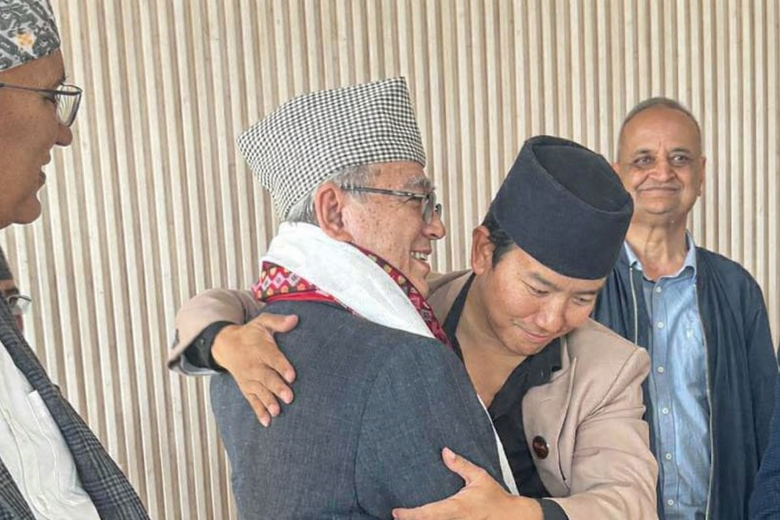 एमालेको संसदीय दलको नेतामा रामबहादुर थापा ‘बादल’ निर्विरोध चयन