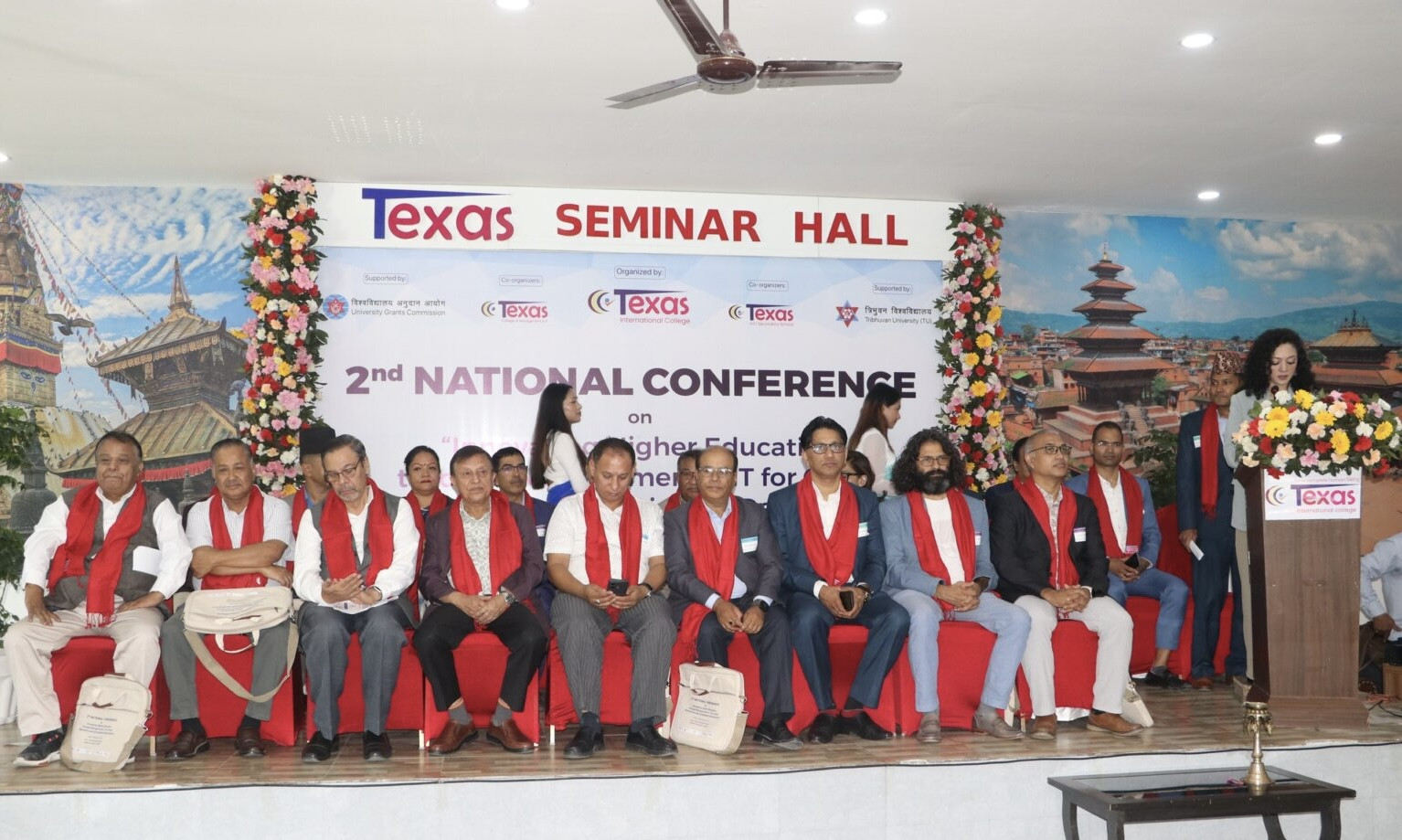 विद्यार्थीदेखि गभर्नरसम्म: उच्च शिक्षाको भविष्यबारे टेक्सास इन्टरनेशनल कलेजमा साझा विमर्श