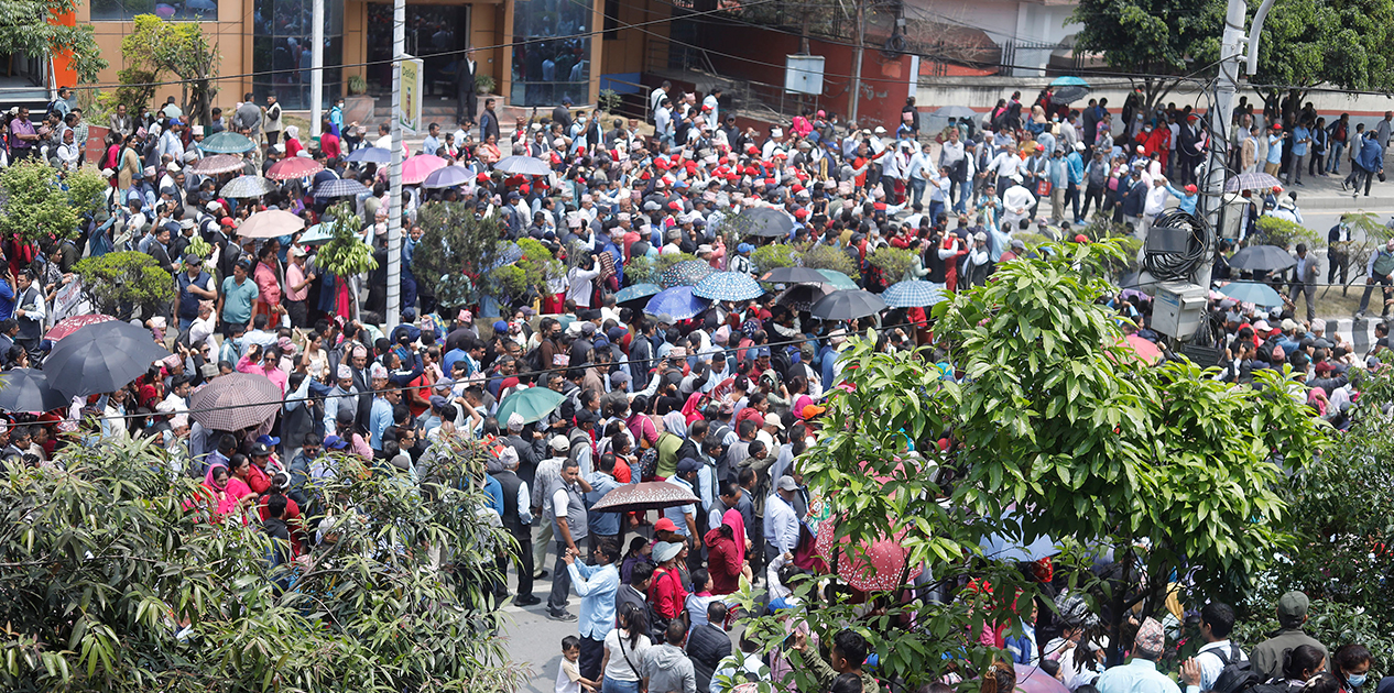 शिक्षक आन्दोलन र राप्रपाको प्रदर्शनले सर्वसाधारणलाई सास्ती