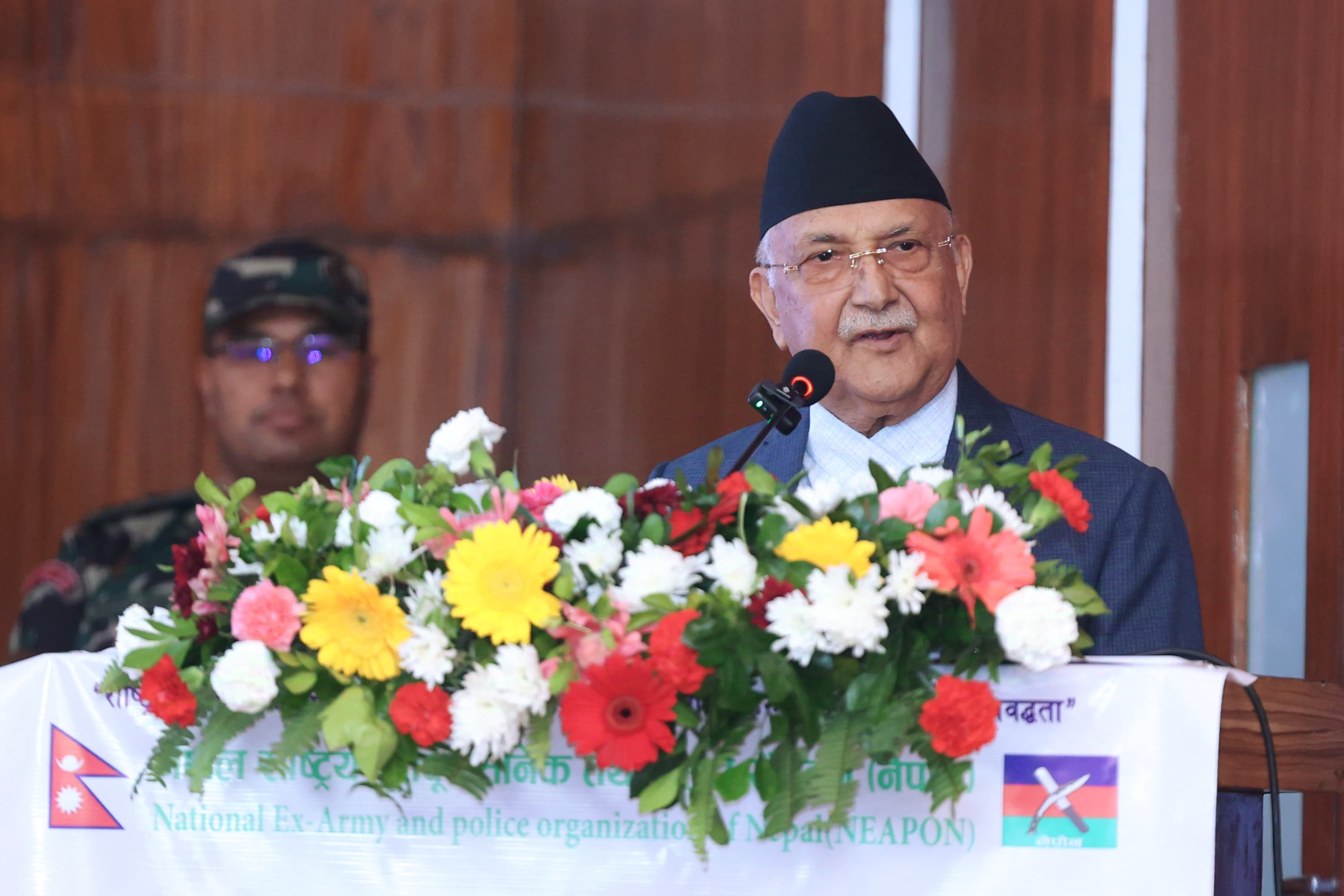 उज्यालो पर्व तिहारले दिदीबहिनी र दाजुभाइबीच स्नेह बढाओ : प्रधानमन्त्री ओली
