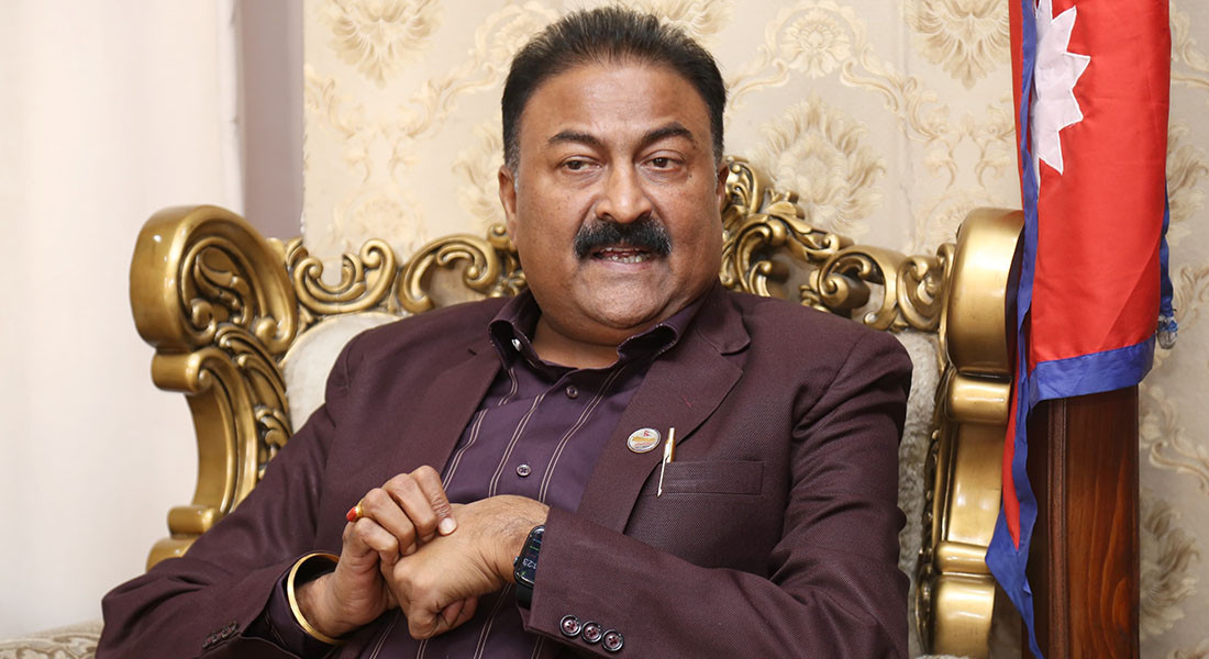 प्रधानमन्त्रीको निर्देशनपछि सामान्य प्रशासनमन्त्री गुप्ताले दिए राजीनामा
