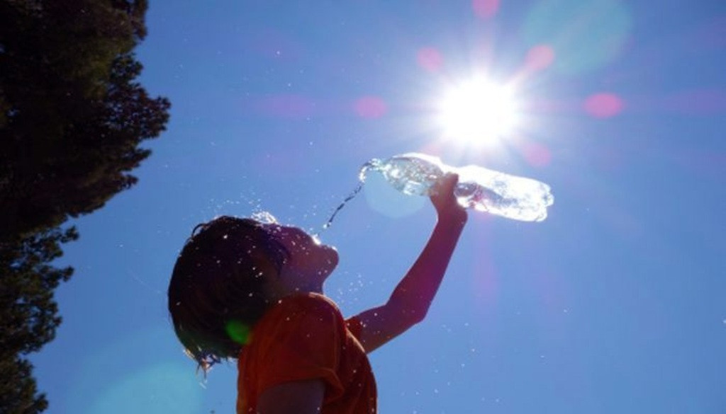 गर्मीमा हुन सक्ने स्वास्थ्य सम्बन्धि समस्या र बच्ने उपायहरू