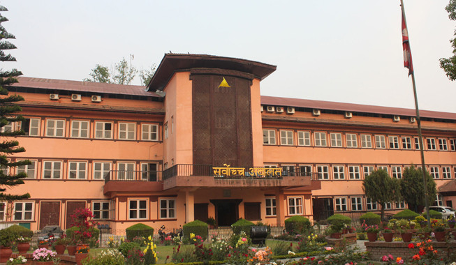 नक्कली भुटानी शरणार्थी प्रकरण: पूर्वमन्त्री टोपबहादुर रायमाझीसहित ७ जनालाई थुनामा पठाउने सर्वोच्चको आदेश