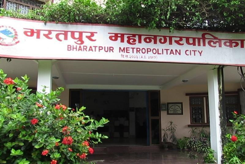 एक सय १४ विद्यालयलाई ‘अग्नि शमनयन्त्र’ वितरण