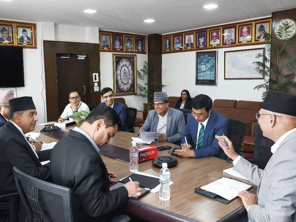 बजेट कार्यान्वयन सम्बन्धी अर्थ र स्वास्थ्य मन्त्रालयबीच छलफल